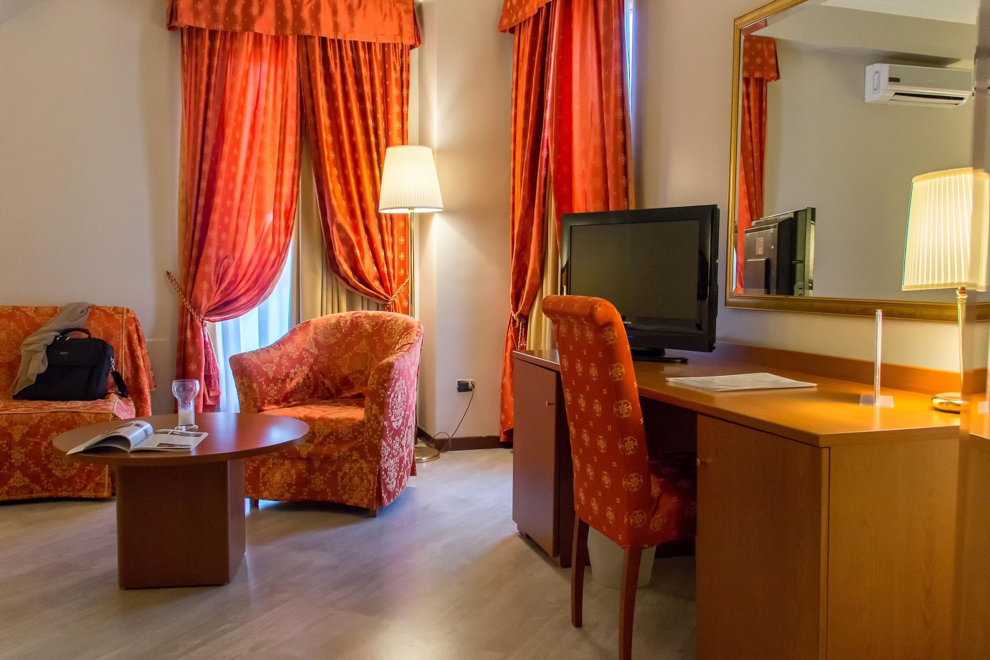 Excel Hotel Roma Ciampino Marino Exterior foto
