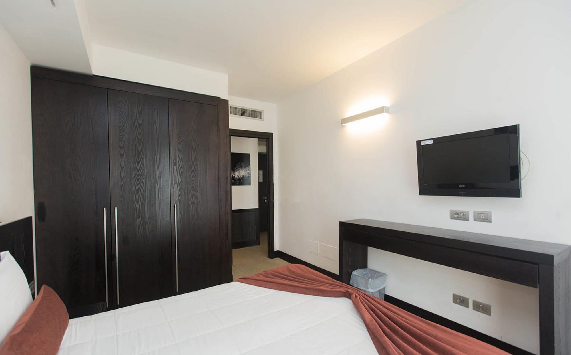 Excel Hotel Roma Ciampino Marino Exterior foto