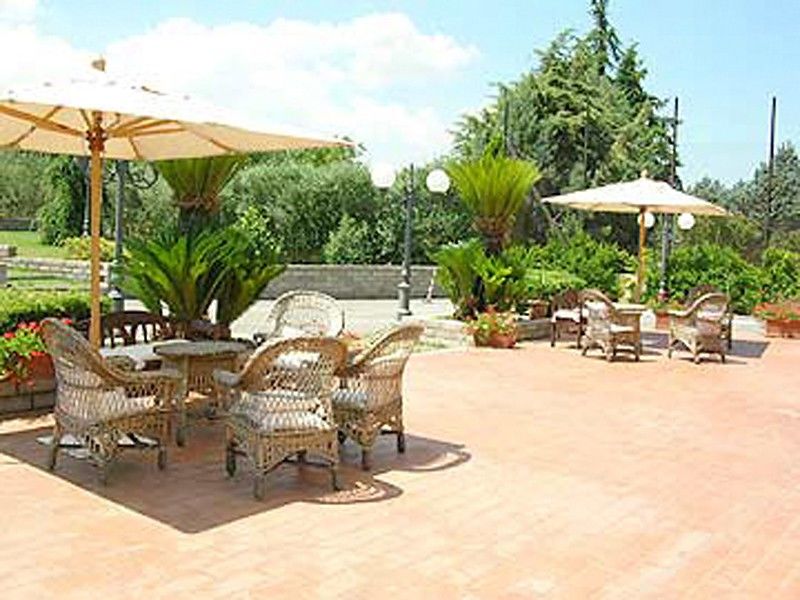 Excel Hotel Roma Ciampino Marino Exterior foto
